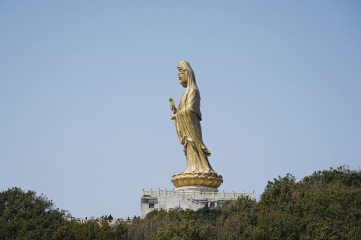 如果想一天时间就游玩普陀山景区是可以的,就是要有比较大的体力消耗