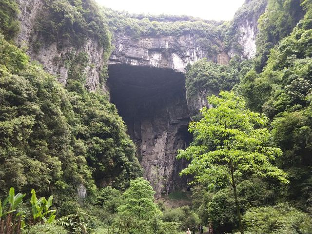 武隆天生三桥,去重庆你一定会想到武隆自然风景区.