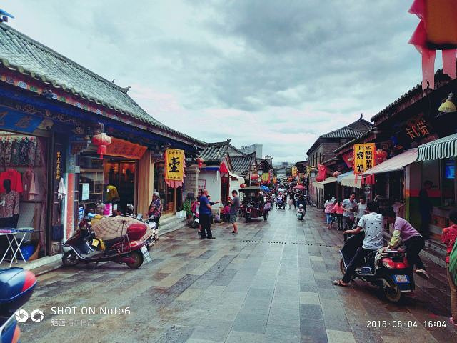 "建水古城，不需要门票，古城中有停车场，五元不限时_建水古城"的评论图片