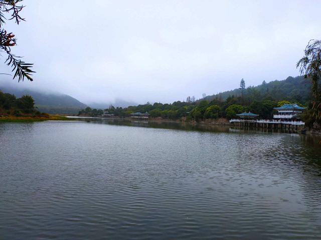 "整体还不错，风景秀美的地方，信佛的人可以去逛逛_九鲤湖风景区"的评论图片
