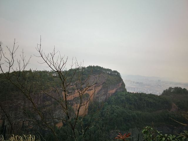 "风景不错，就是景点有些分散:翠微主峰惊险刺激，有时间有胆量一定得去爬一爬_翠微峰国家森林公园"的评论图片