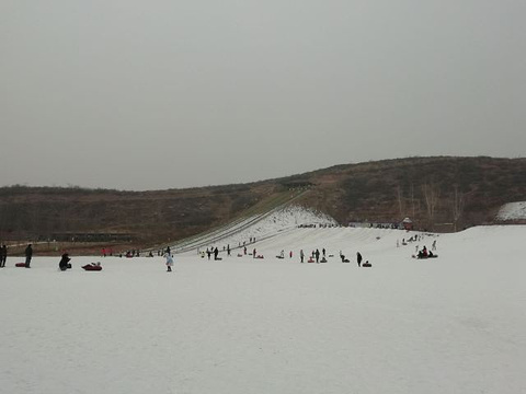 玉泉山滑雪乐园旅游景点攻略图