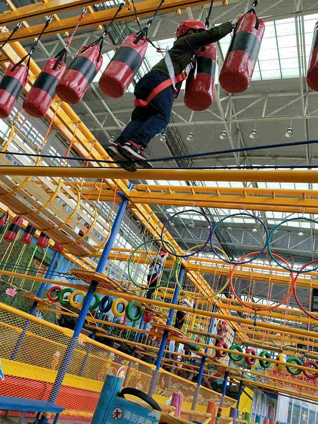 蚌埠热浪岛室内水公园