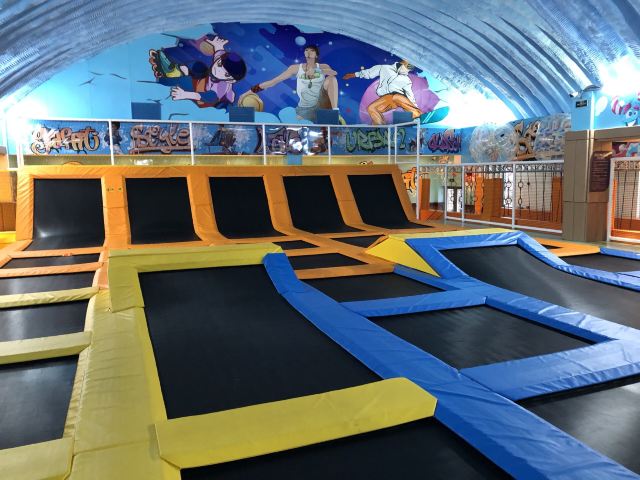 南宫蹦床乐园