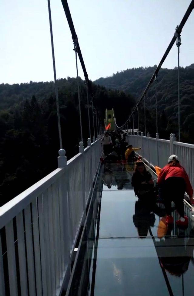 皇龙峡森林漂流