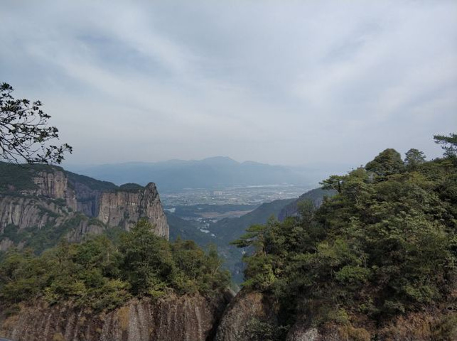 "步行登山强烈建议走北门，景色还可以，南门的话就是纯爬台阶_神仙居"的评论图片