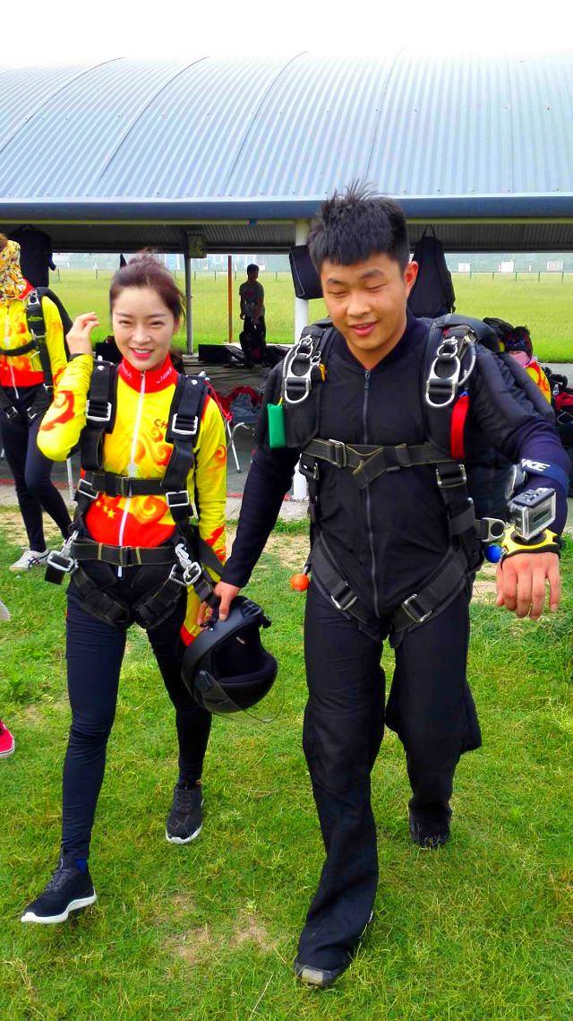 猛犸跳伞俱乐部