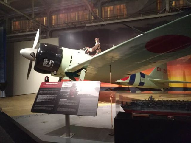 "一共有两个馆，一个是二战老是螺旋桨飞机，一个是现代的喷气式战斗机，外加一个露天的直升机展示场，..._珍珠港太平洋航空博物馆"的评论图片
