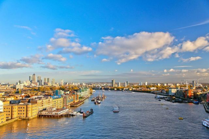 "泰晤士河——伦敦的母亲河；值得前来。就像巴黎的塞纳河、德国的莱茵河、埃及的尼罗河还有上海的黄浦江_泰晤士河"的评论图片