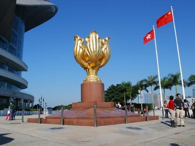 但其实没有其他什么好玩的地方, 到此一游即可_金紫荆广场&