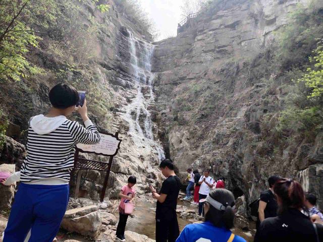 大平台龙居瀑布旅游区