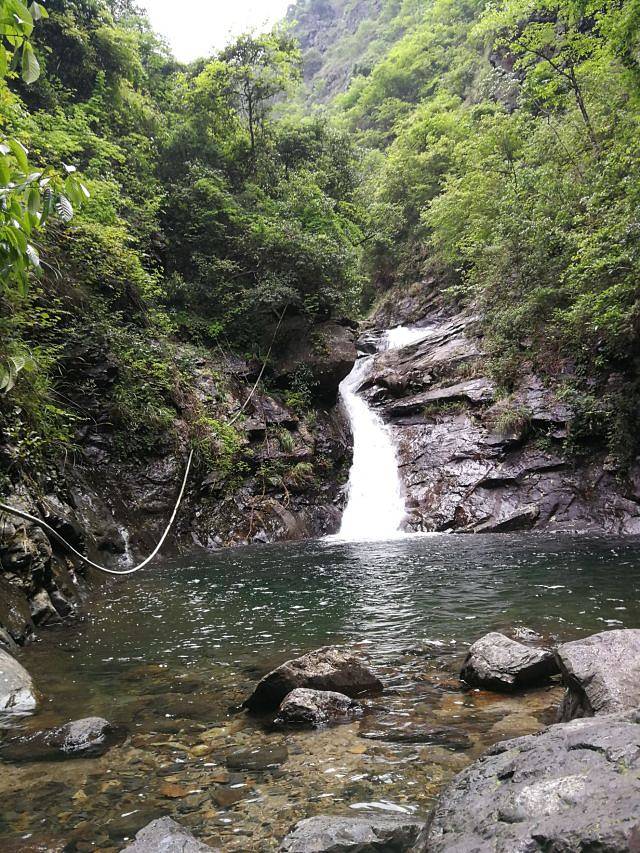 千家峒大泊水瀑布