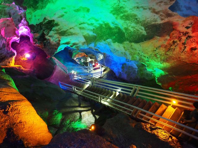 黄龙岩畲族风情旅游区