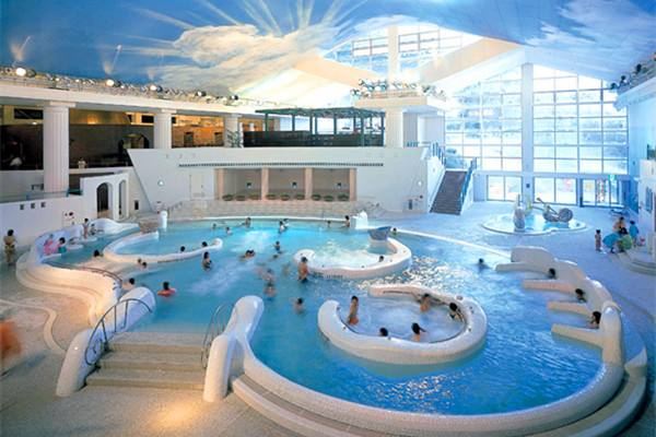 箱根小涌园泳池温泉乐园