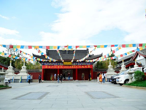 广仁寺旅游景点图片