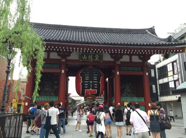 "节日祭日都围绕着寺院展开，浅草寺也就成为了东京的著名观光地_浅草寺"的评论图片