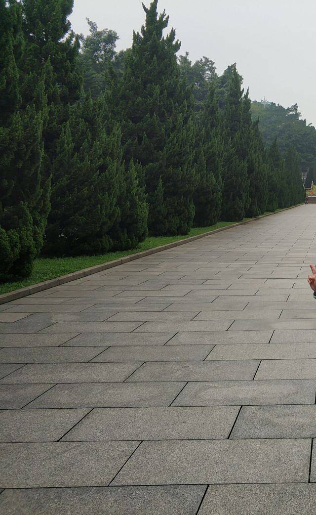 黄花岗七十二烈士墓