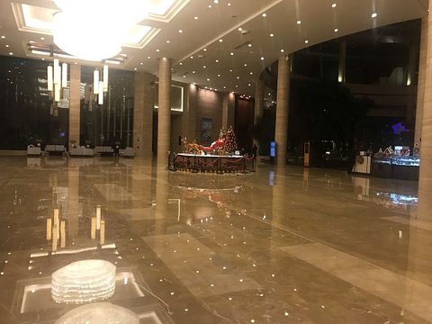 三岔湖环球融创天堂洲际酒店水乐园