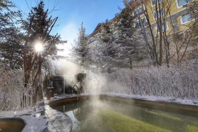 长白山聚龙火山温泉