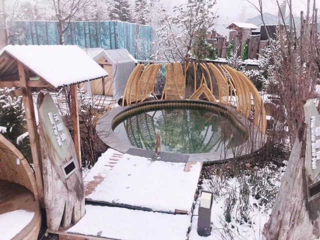 长白山聚龙火山温泉