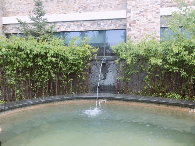 长白山聚龙火山温泉