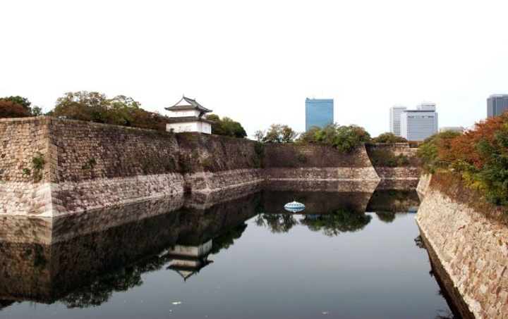 "...难怪日本一直有很多关于丰臣的影片跟史料，参观空间跟流畅度真的是100分，唯独有些游客真的很糟糕_大阪城天守阁"的评论图片