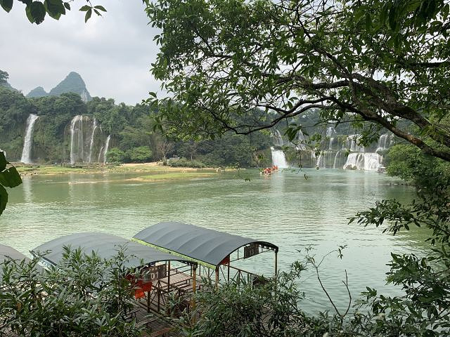 "_德天跨国瀑布景区"的评论图片