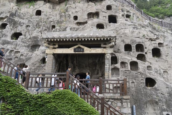 来此慢慢研究,一般人到此也就看个规模,感叹一下历史_龙门石窟&quot