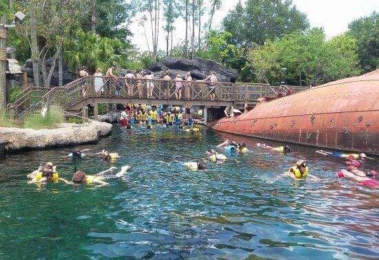 迪士尼飓风湖水上乐园
