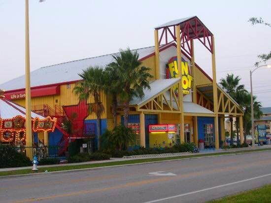 好玩角主题乐园