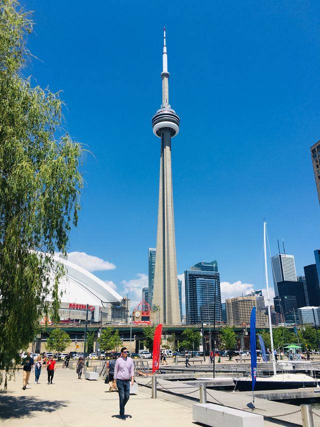 加拿大国家电视塔