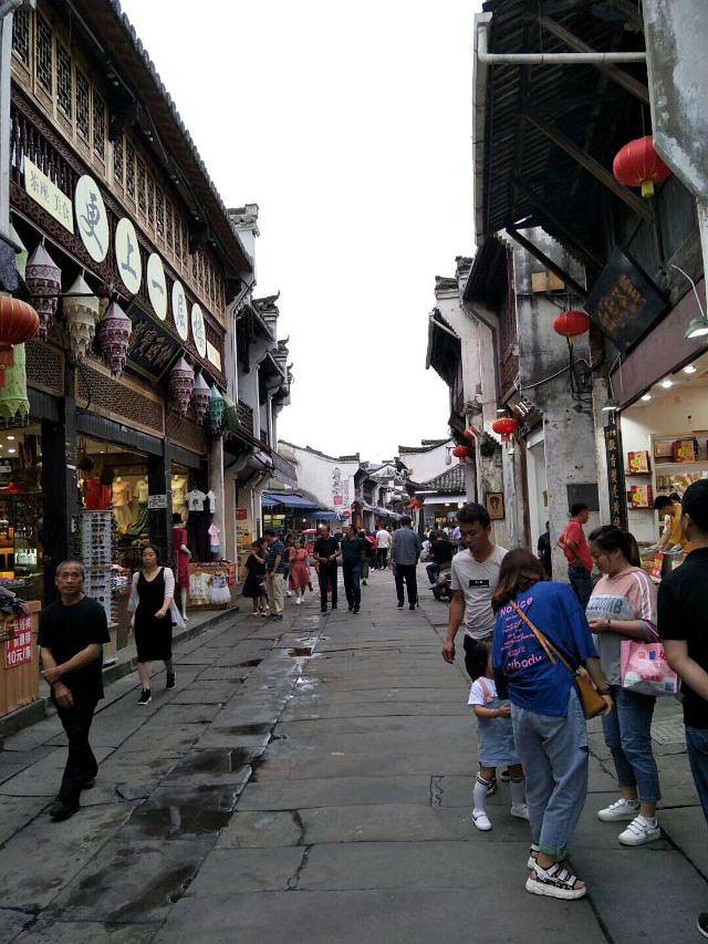 源芳大峡谷漂流