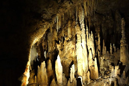 玉泉洞旅游景点图片