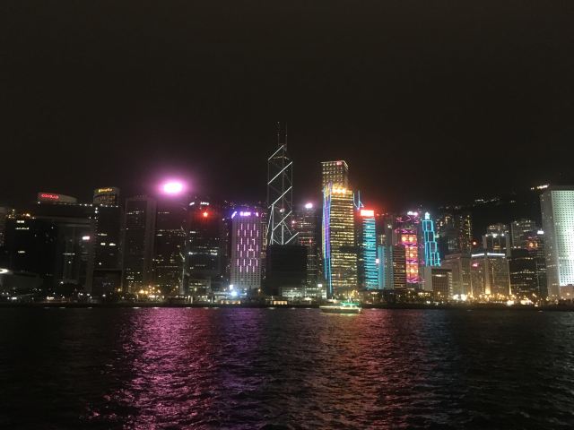 《幻彩咏香江》灯光表演