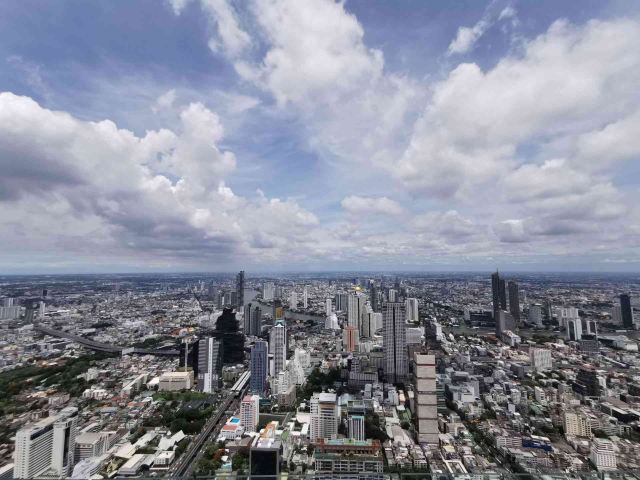 王权云顶大厦玻璃观景台