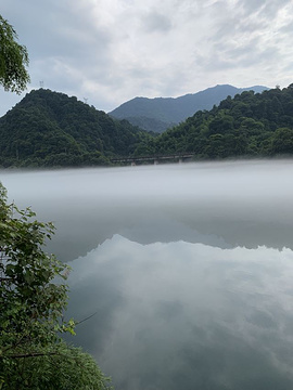 雾漫小东江旅游景点攻略图