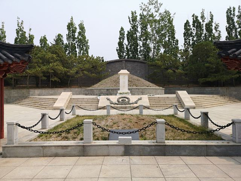 旅顺万忠墓纪念馆旅游景点图片