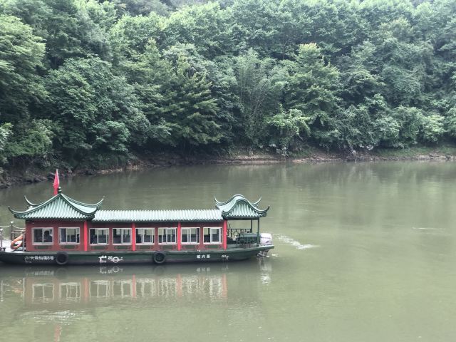 天烛湖仙境景区