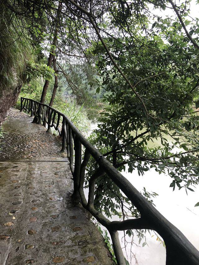 天烛湖仙境景区