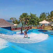 巴厘岛冲浪乐园