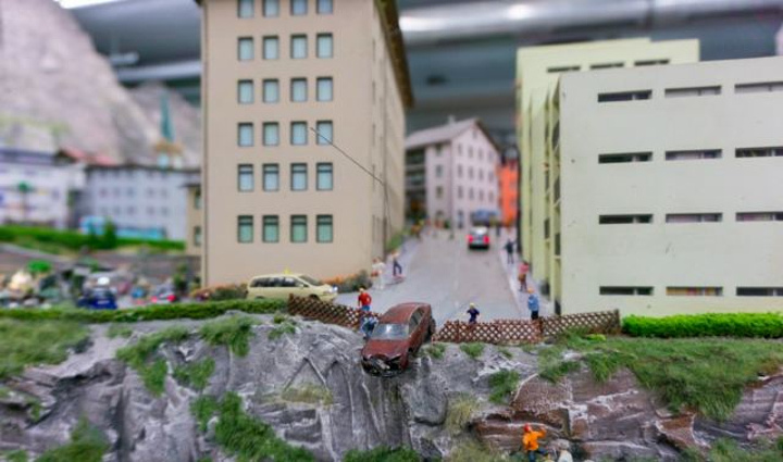 "这是一个非常著名的铁路模型博物馆，它里面的微缩模型大部分是世界各地的铁路景观，也有很多的地标性的建筑_汉堡微缩景观世界"的评论图片
