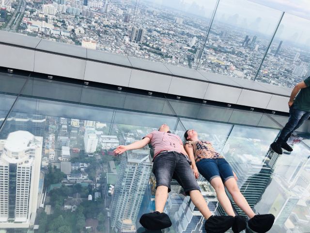 王权云顶大厦玻璃观景台