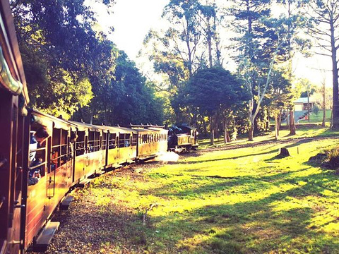 普芬比利蒸汽小火车旅游景点图片