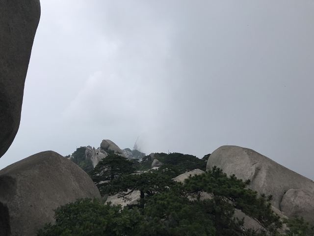 "天柱山景观本身很不错，奇石怪峰，很有特色_天柱山"的评论图片