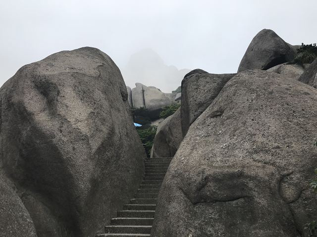 "天柱山景观本身很不错，奇石怪峰，很有特色_天柱山"的评论图片