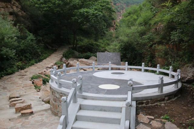 石龙峡风景名胜区