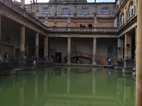 罗马浴场旅游景点图片