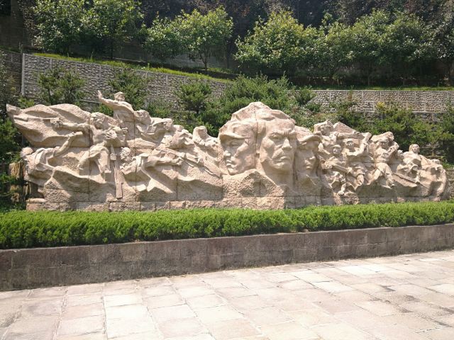 皖南事变烈士陵园