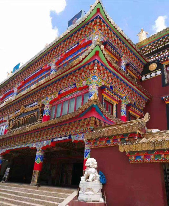 色达喇荣五明佛学院