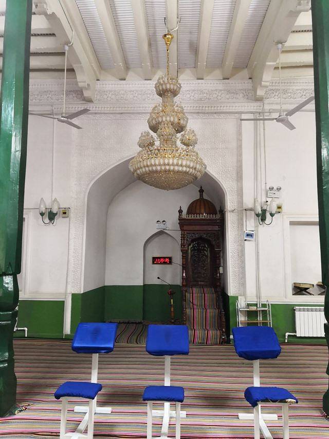 艾提尕尔清真寺